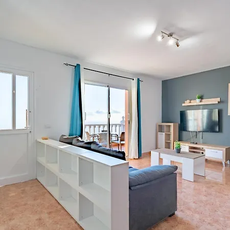 Menores Sea View Aparthotel