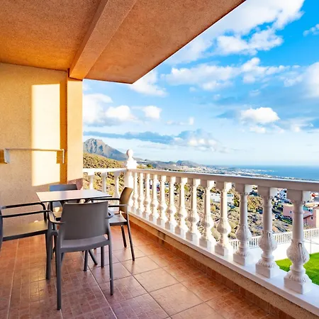 Menores Sea View Aparthotel