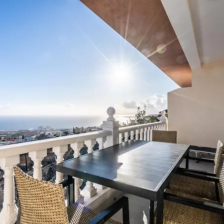 Menores Sea View Aparthotel *