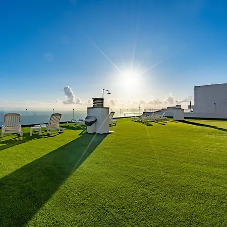 Menores Sea View Aparthotel