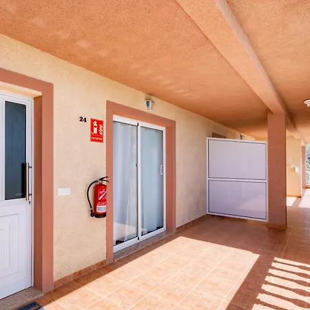 Menores Sea View Aparthotel